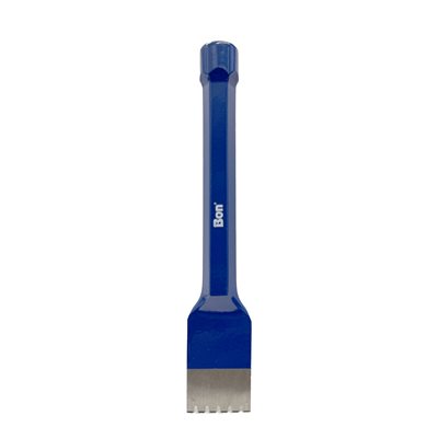 Toothed stone chisel for scoring and shaping soft stone materials like Bedford stone